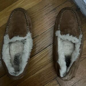 Women’s ugg ansley slippers in chestnut size 7